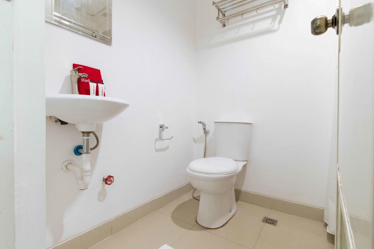 Reddoorz Plus At Banawe Quezon City Esterno foto